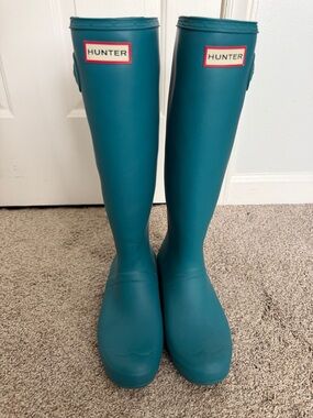 Hunter Women's Original Tall Rain Boots